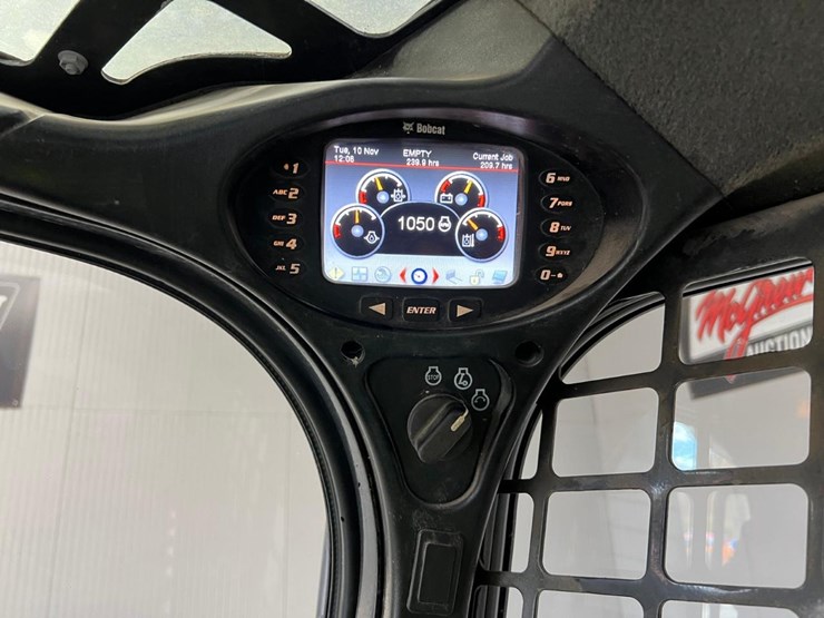 2017-bobcat-s770-image-25
