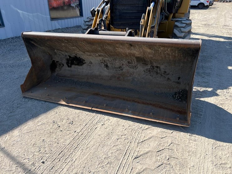 caterpillar-430e-image-9