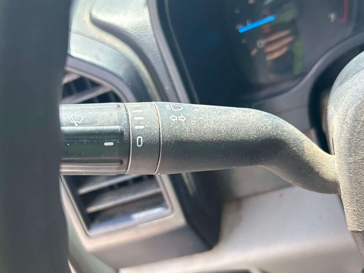 2017-ford-f150-image-16