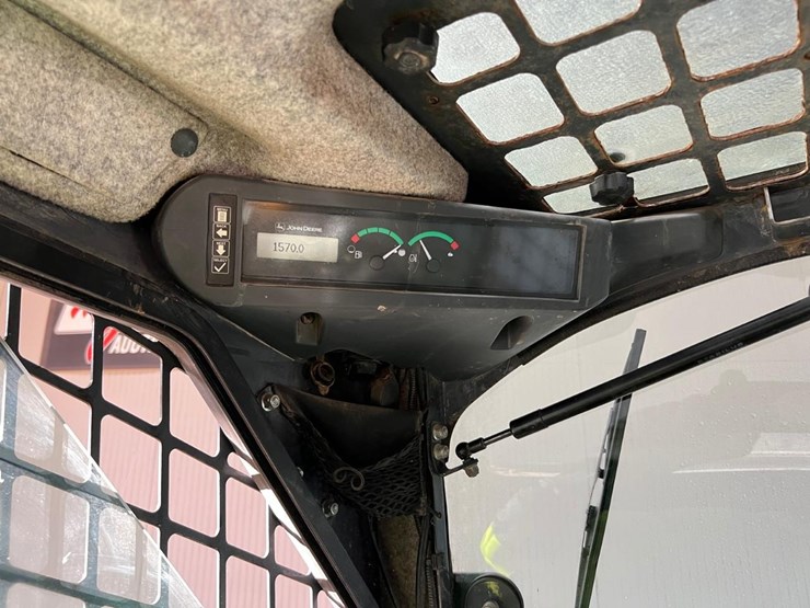 2025-deere-318e-image-20