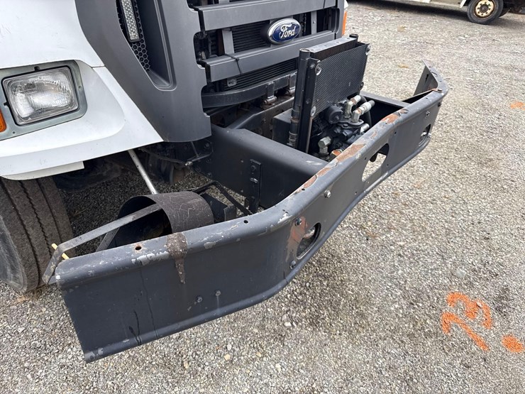 2004-ford-f750-image-10