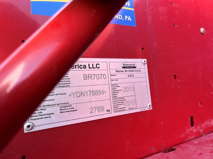2013-new-holland-br7070-image-18