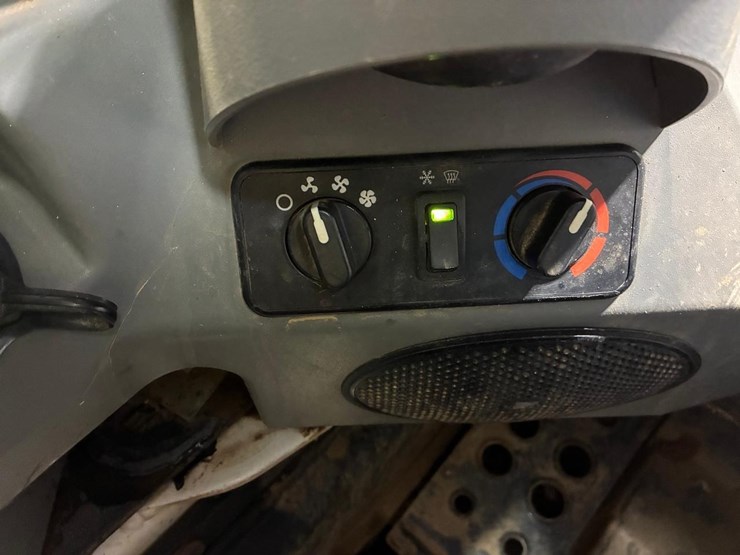 bobcat-t770-image-27