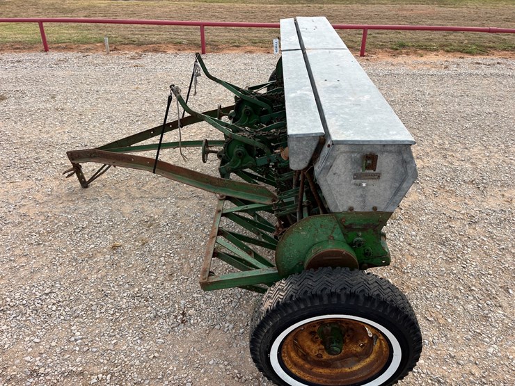 john-deere-16-image-13