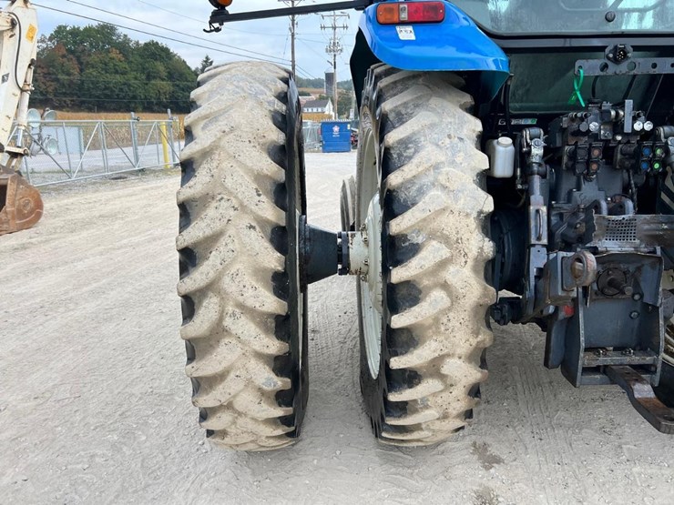 new-holland-tm150-image-12