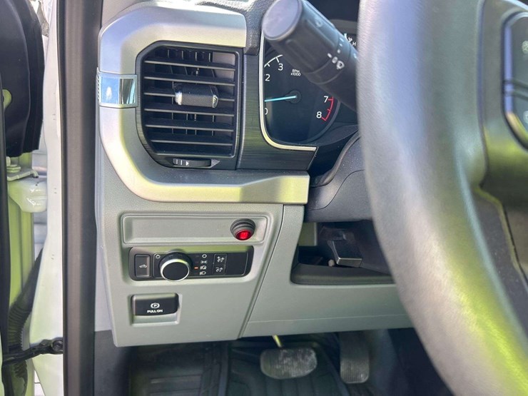 2021-ford-f150-image-15