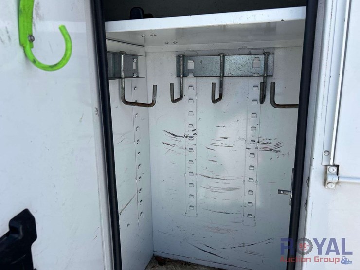 2016-freightliner-m2-106-altec-am50-50ft.-bucket-truck-image-21