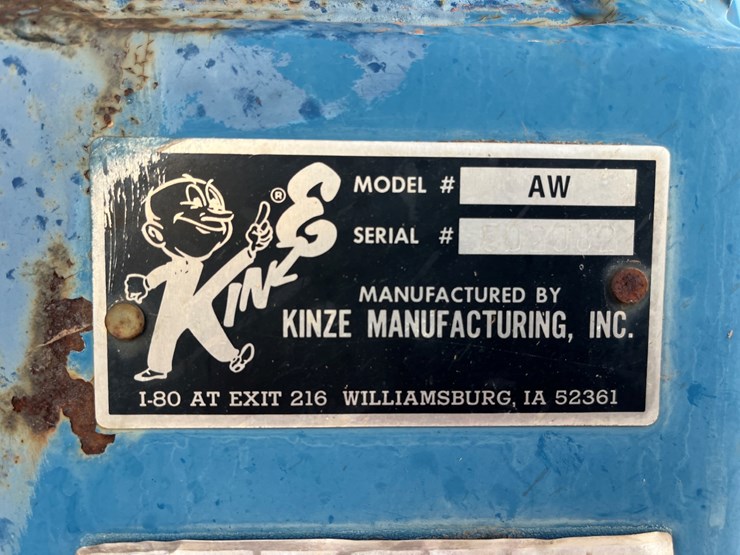 1997-kinze-840-image-17