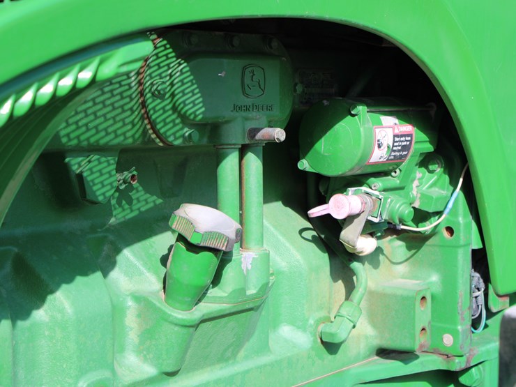 john-deere-8320-image-51