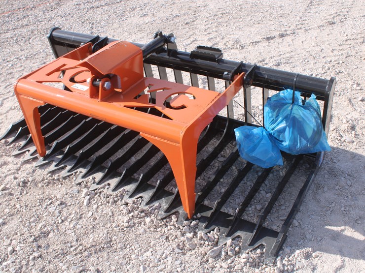 #2014-•-76-inch-skeleton-grapple-image-2