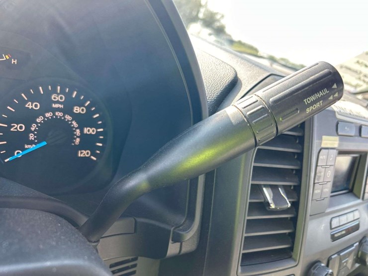 2017-ford-f150-image-17