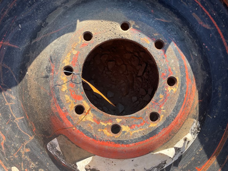 #1026-•-solid-skidsteer-wheel-and-tire-image-4