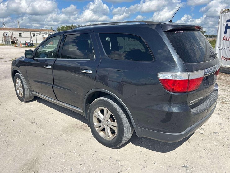 2013-dodge-durango-image-4