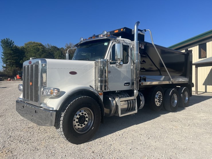 #4709-•-2025-peterbilt-589-tri-axle-dump-truck-image-4