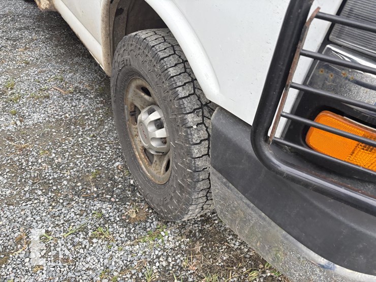 2008-chevrolet-express-1500-image-3