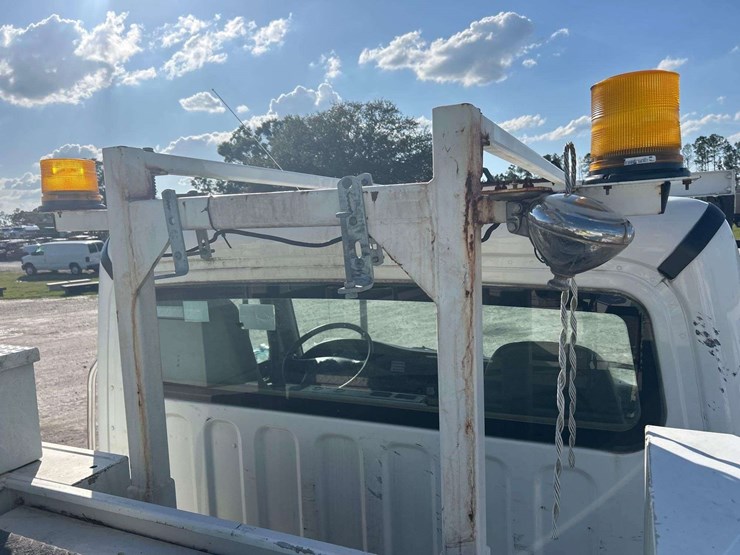 2013-freightliner-m2-106-altec-aa755-55ft-bucket-truck-image-29