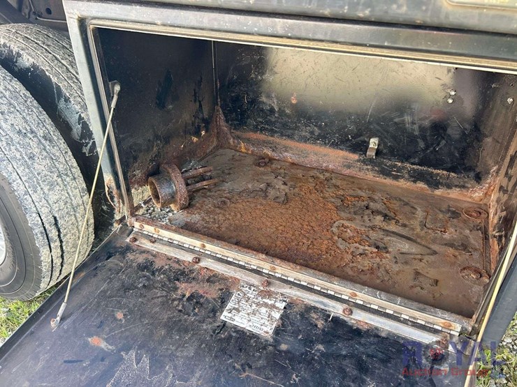 2016-ford-f550-image-33