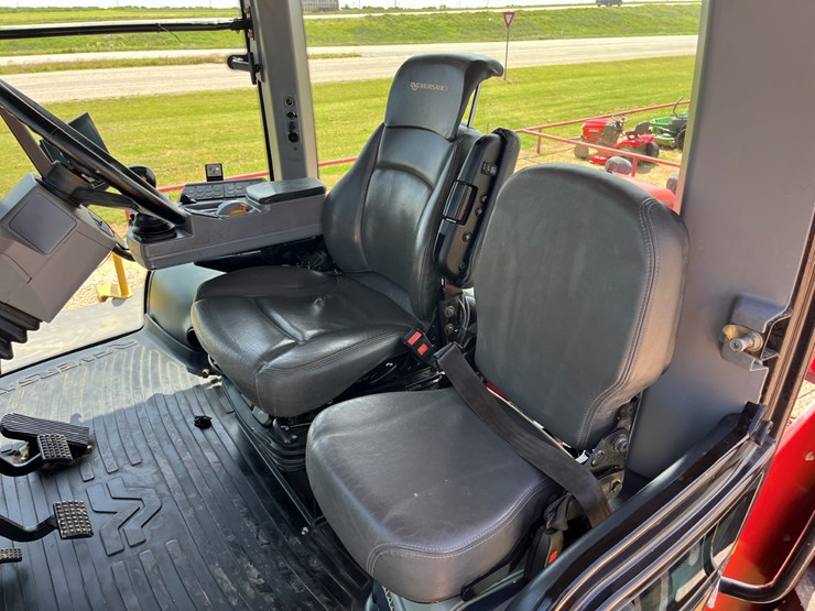 2017-versatile-610-image-20