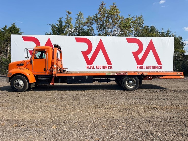 2016-peterbilt-pb337-flatbed-truck-image-1