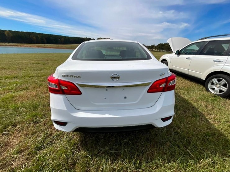 2019-nissan-sentra-(at,-miles-read-124131,-image-7