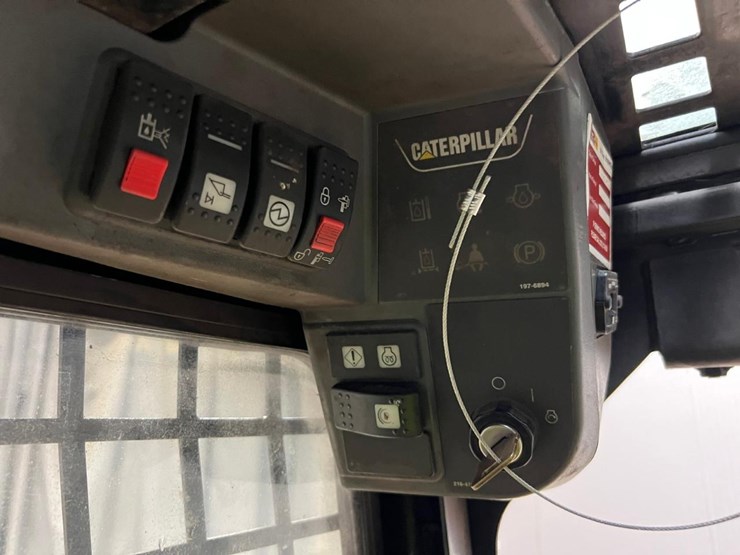 caterpillar-226b3-image-19