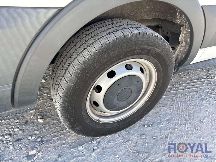 2018-ford-transit-image-32