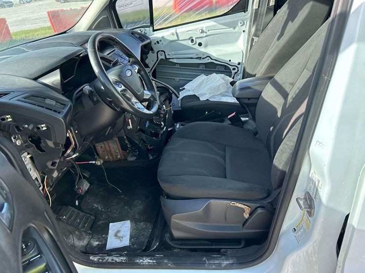 2014-ford-transit-connect-image-12