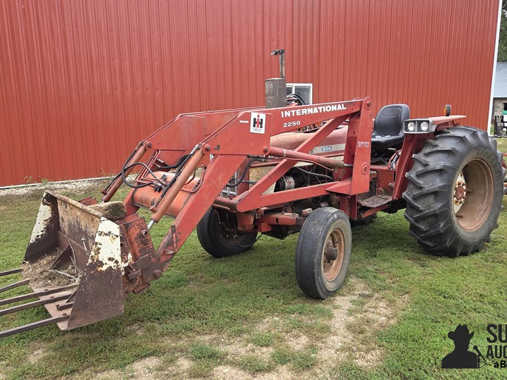 1976-international-574-image-1