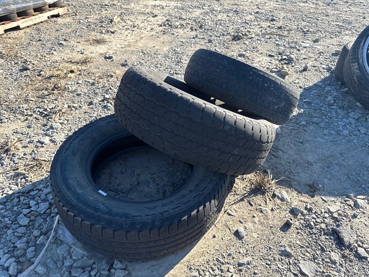 #5035-•-lot-of-(3)-miscellaneous-tires-inv#-5035-image-3