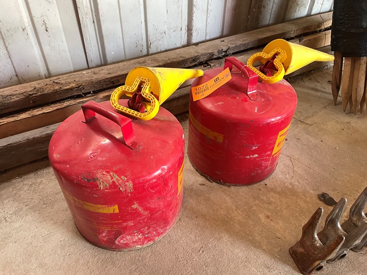 #1072-•-(2)-eagle-steel-gas-cans-image-2