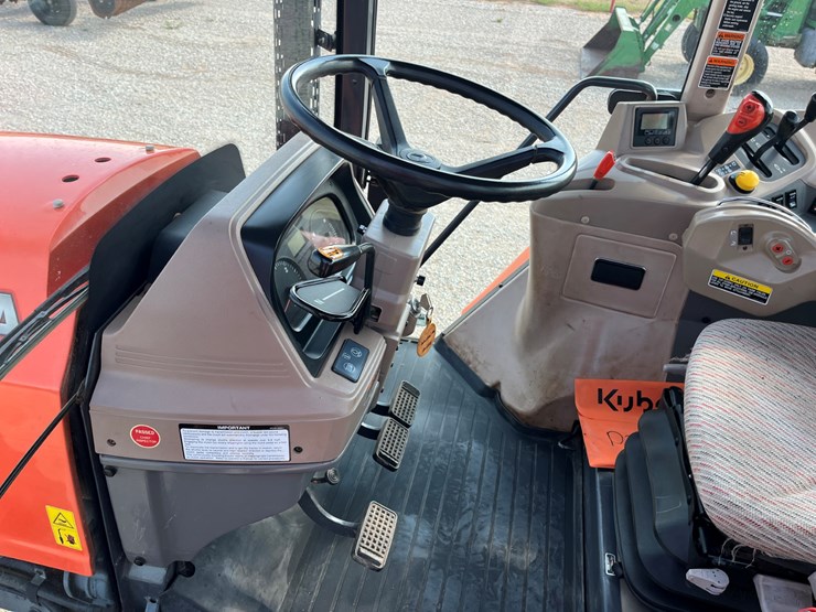 2012-kubota-m135x-image-14