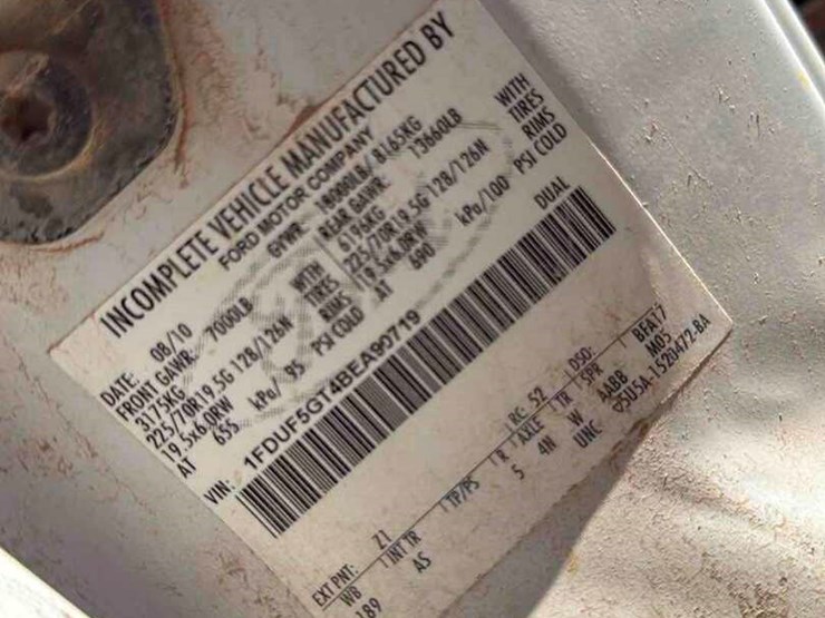 2011-ford-f550-image-5