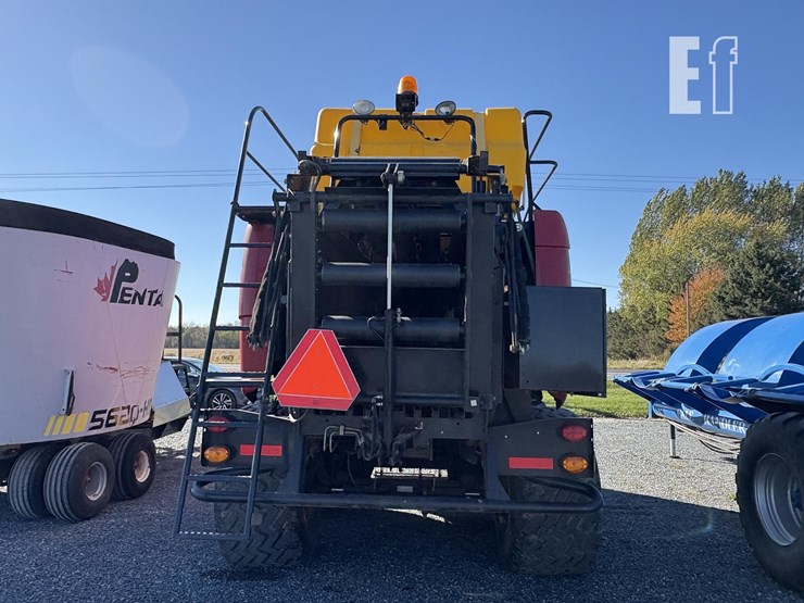 2015-new-holland-big-baler-330-image-12