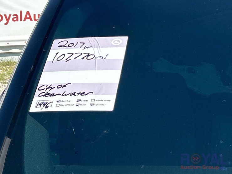 2017-ford-explorer-image-23