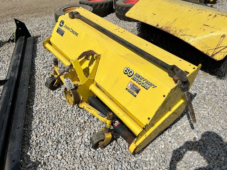 john-deere-60-image-5