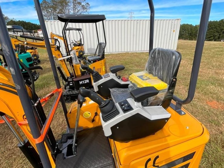 unused-cfg-mx20r-mini-excavator-(rato-image-9