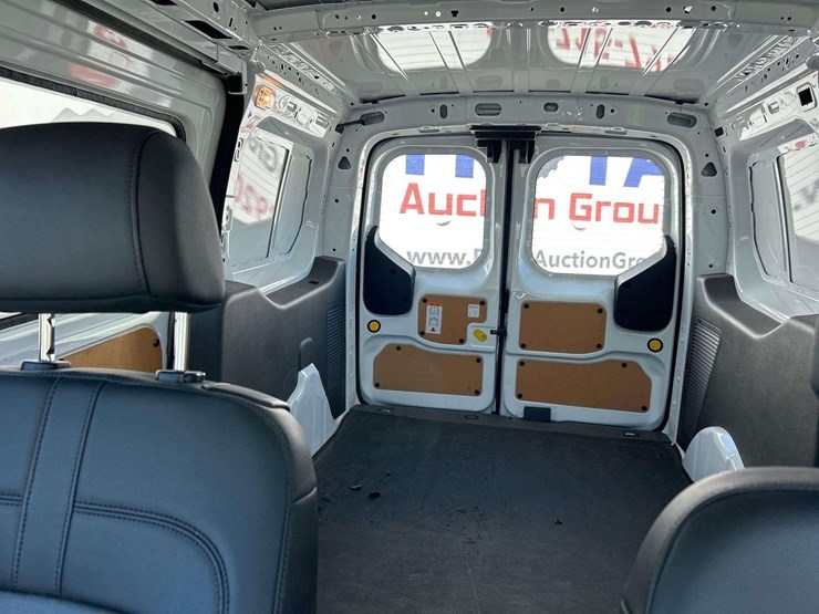 2019-ford-transit-connect-image-21