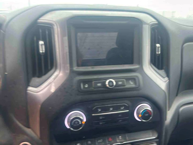 2022-chevrolet-silverado-1500-image-7