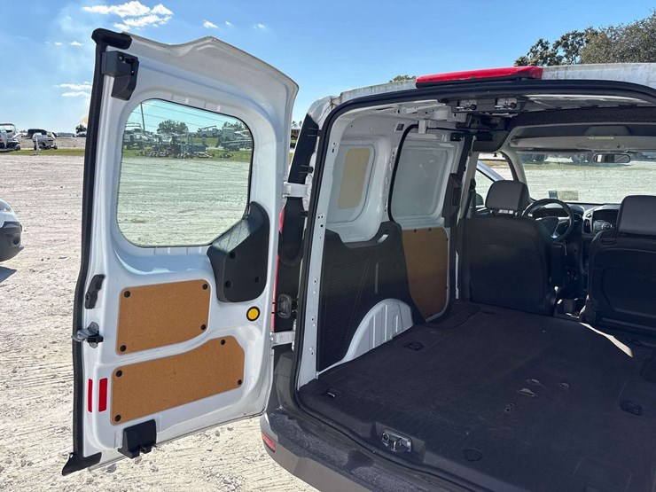 2018-ford-transit-connect-image-8