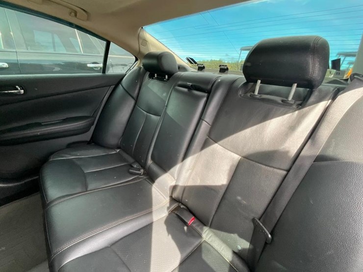 2014-nissan-maxima-**salvage-title**-image-20