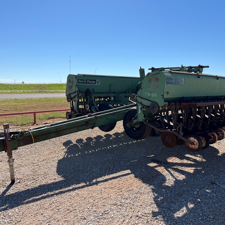 #T8082 • Great Plains SS 24 Grain Drill