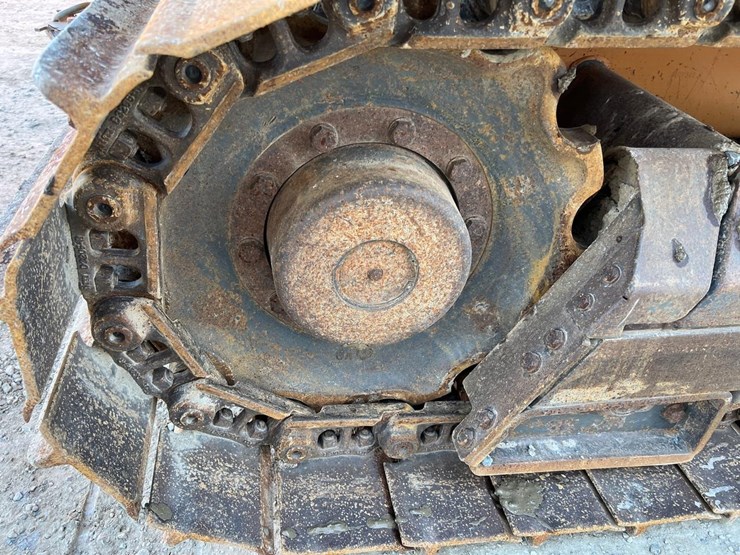 2016-case-850m-lt-image-18