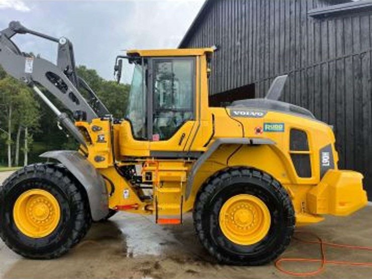 2023-volvo-l90h-image-1