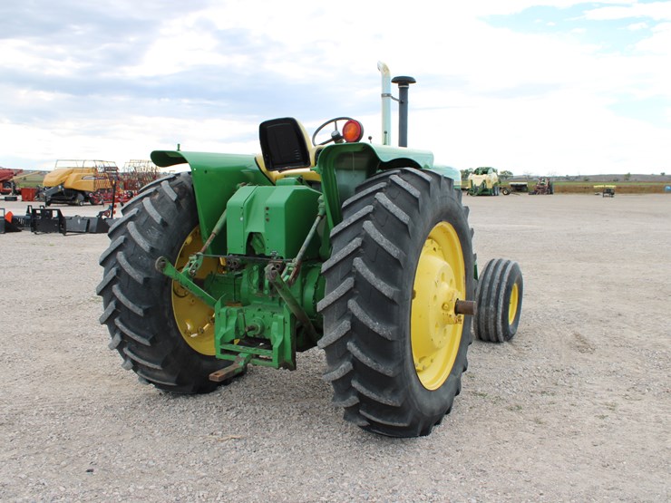 john-deere-4520-image-6