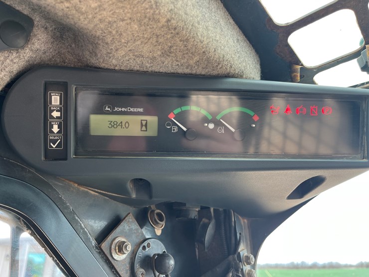 2010-deere-333d-image-17