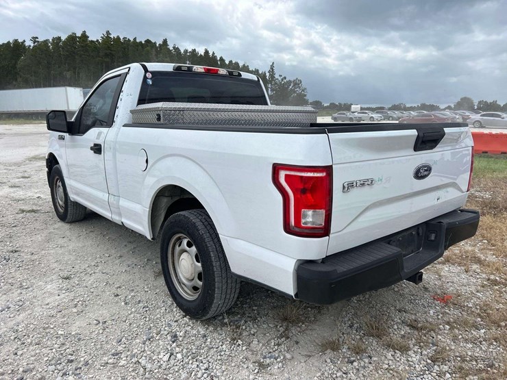 2016-ford-f150-image-4