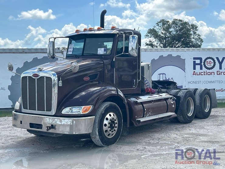 2014-peterbilt-384-image-1