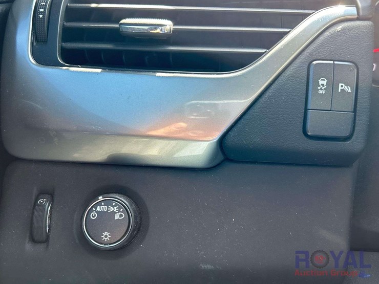 2018-chevrolet-tahoe-image-14