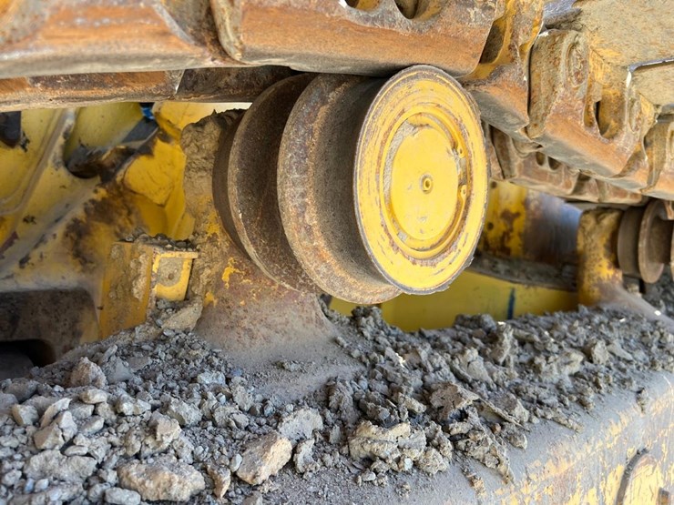 2016-komatsu-d61px-24-image-14