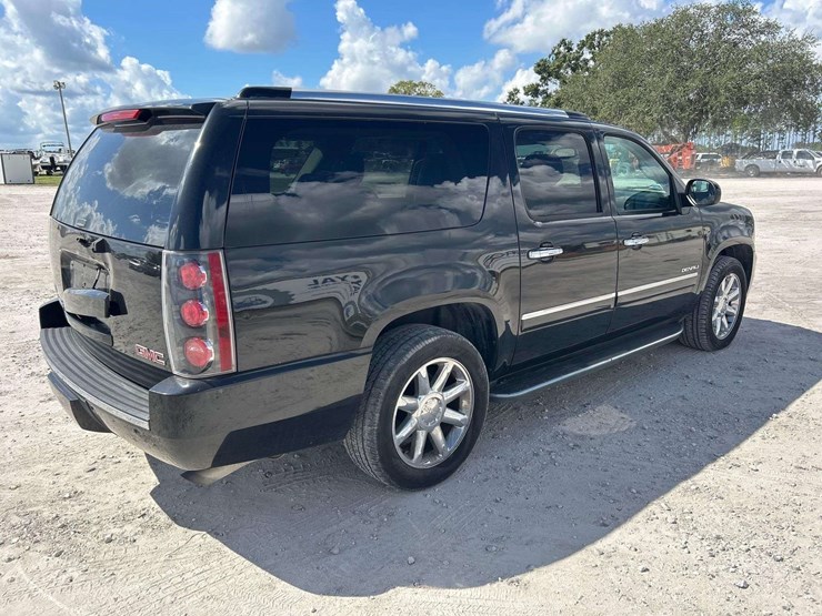 2013-gmc-yukon-denali-image-3